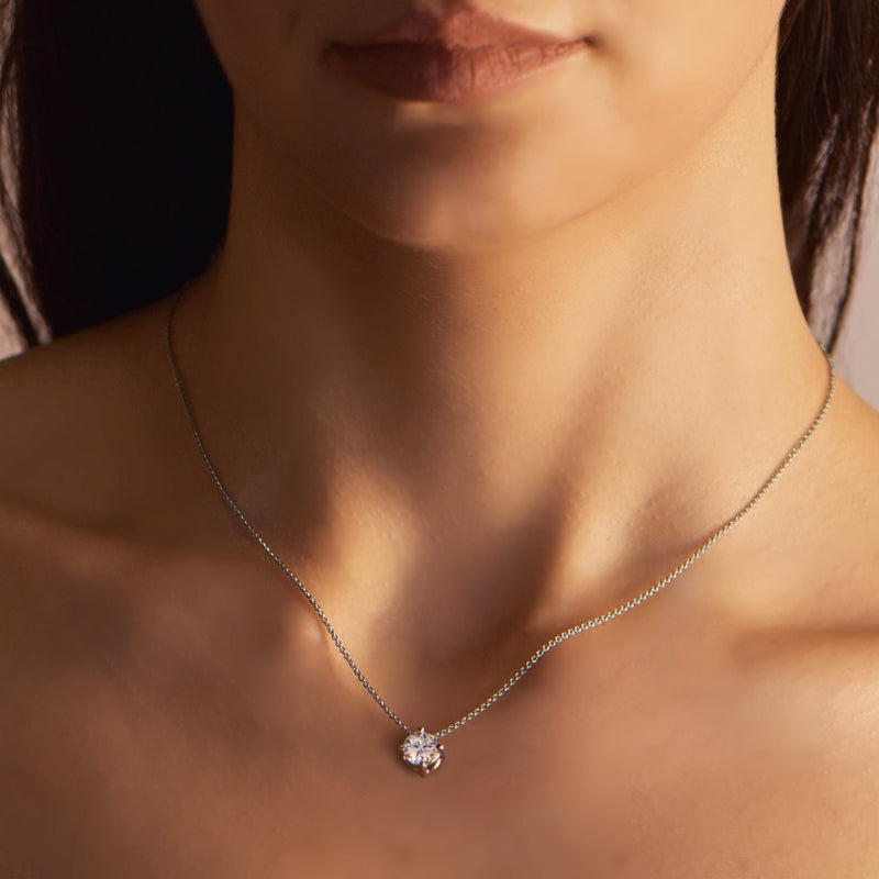 Necklace Solitaire 0.15-0.90 carats - White Gold 18k