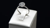 The fancy Flowering Lady 0.75 carats - or blanc 18k