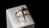 The Fancy Little Bee Rubis 0.20 carats - Yellow Gold 18k